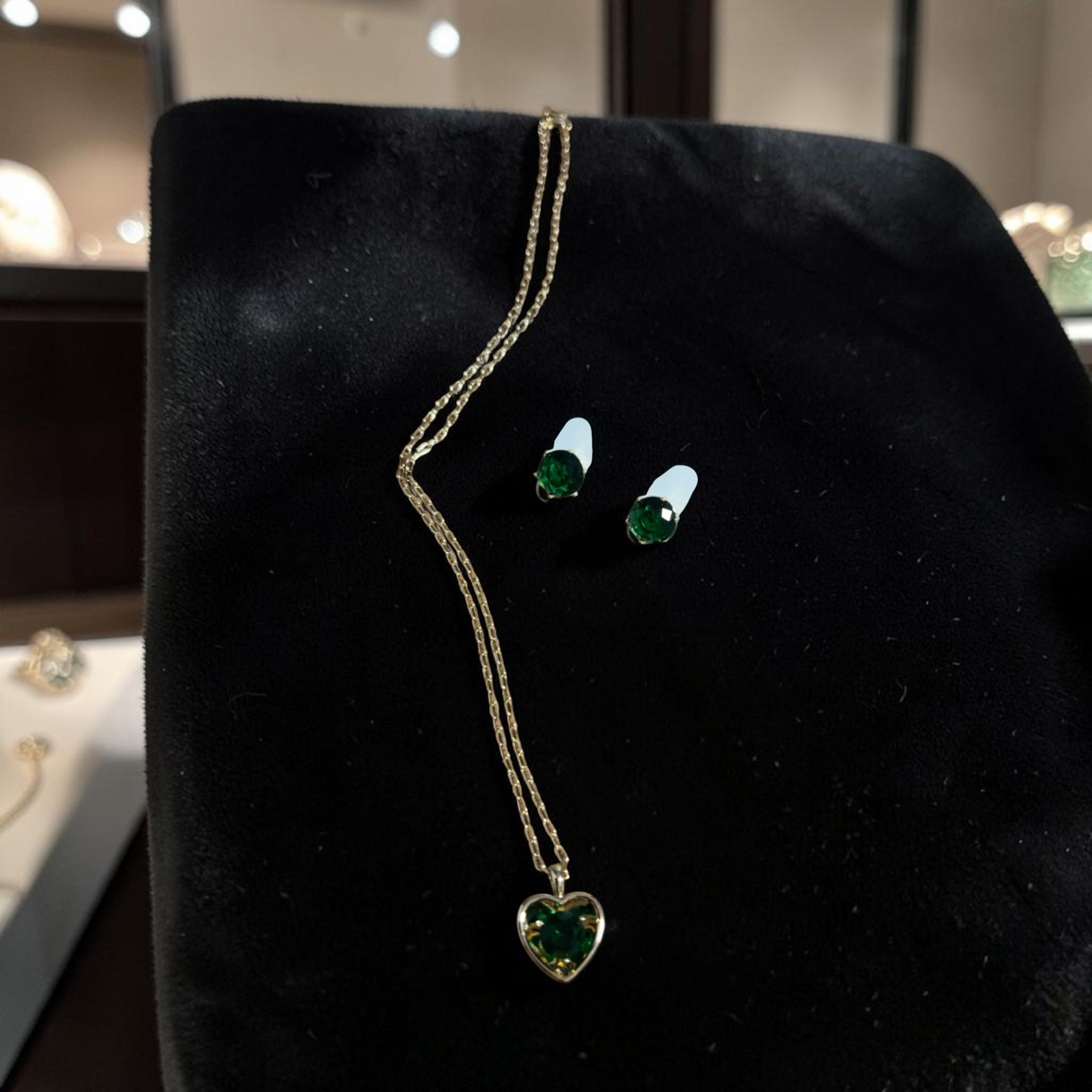 Set Corazón Esmeralda - Oro laminado✨✨